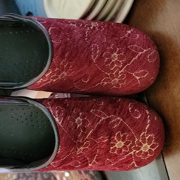Dansko Sanita Tapestry Clogs Floral SZ 38 - Picture 5 of 6